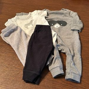 4 pieces includes sweatshirt Romper, body suit and 2 pair pants
